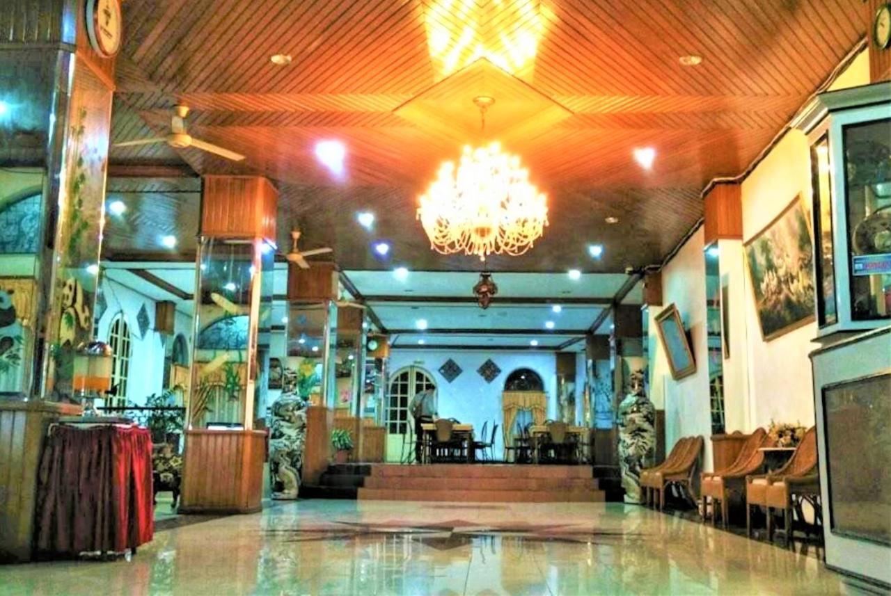 โรงแรมเอเชีย บูกิตติงกี ภายนอก รูปภาพ