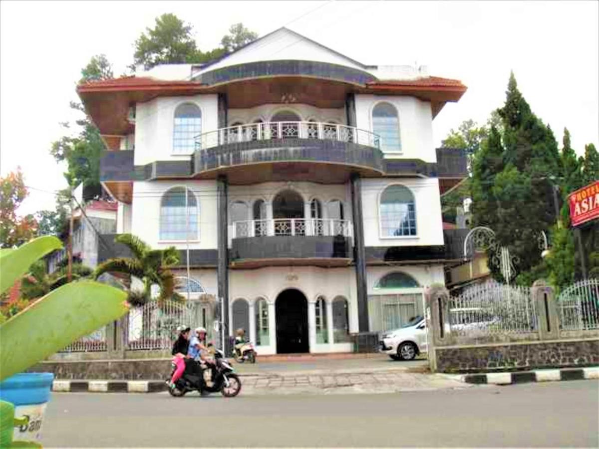 โรงแรมเอเชีย บูกิตติงกี ภายนอก รูปภาพ
